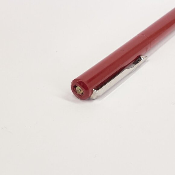 Parker Vector Fountain Pen / Red Barrel / Made in USA / Fine Nib - Picture 4 of 12